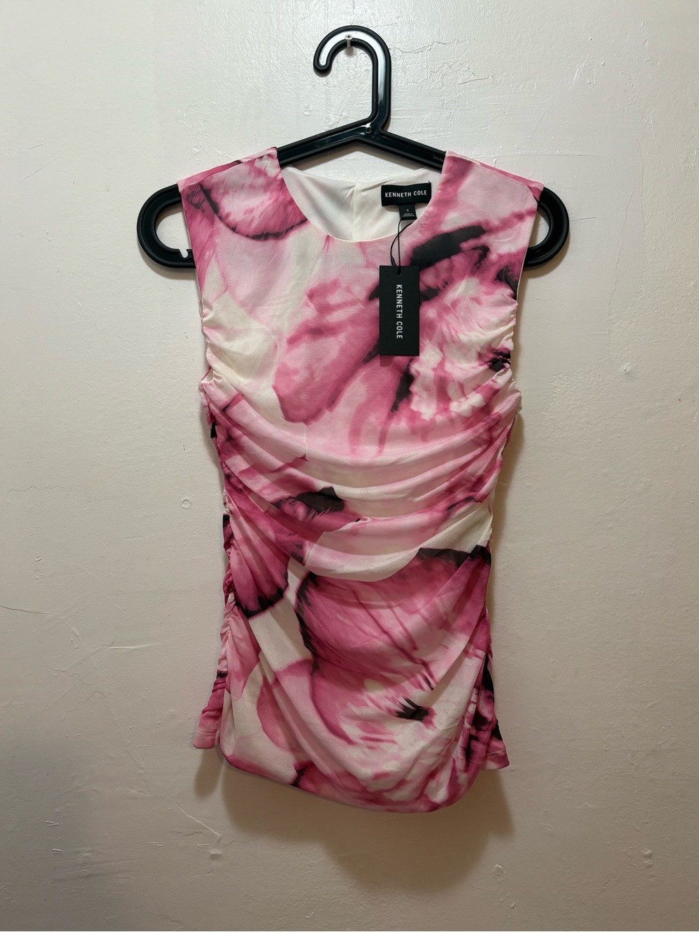 Kenneth Cole Pink & White Floral Ruched Sleeveless Top